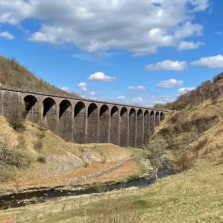 Church Barn Cottage, Kirkby Stephen, Cumbria * Киркби-Стивен